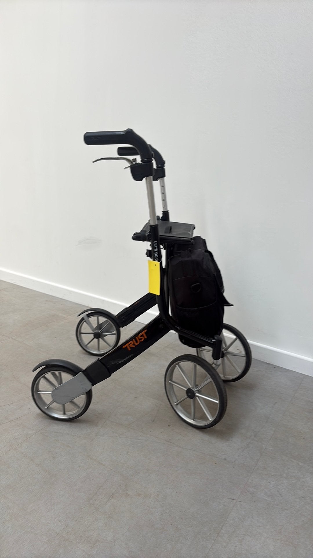 Rollator trust, Ophalen, Zo goed als nieuw
