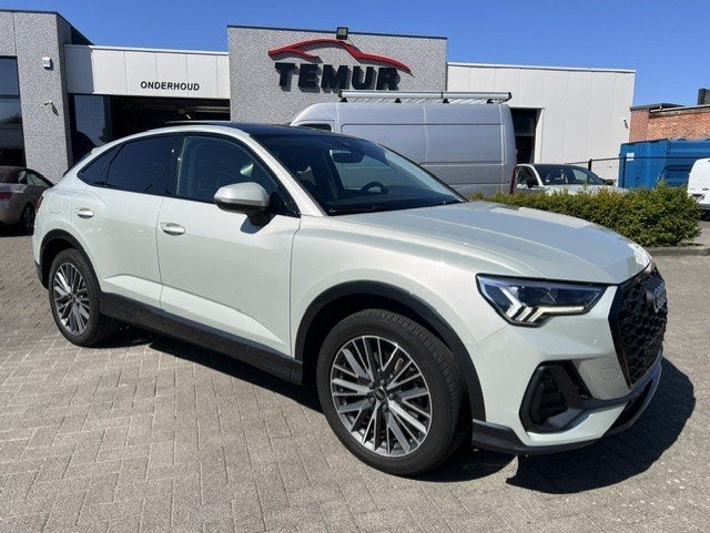 Audi Q3 45 TFSIe SB 245pk Opendak/Leder/Camera 2023, Auto's, Audi, Lichtsensor, Leder, Bedrijf, 5 zetels
