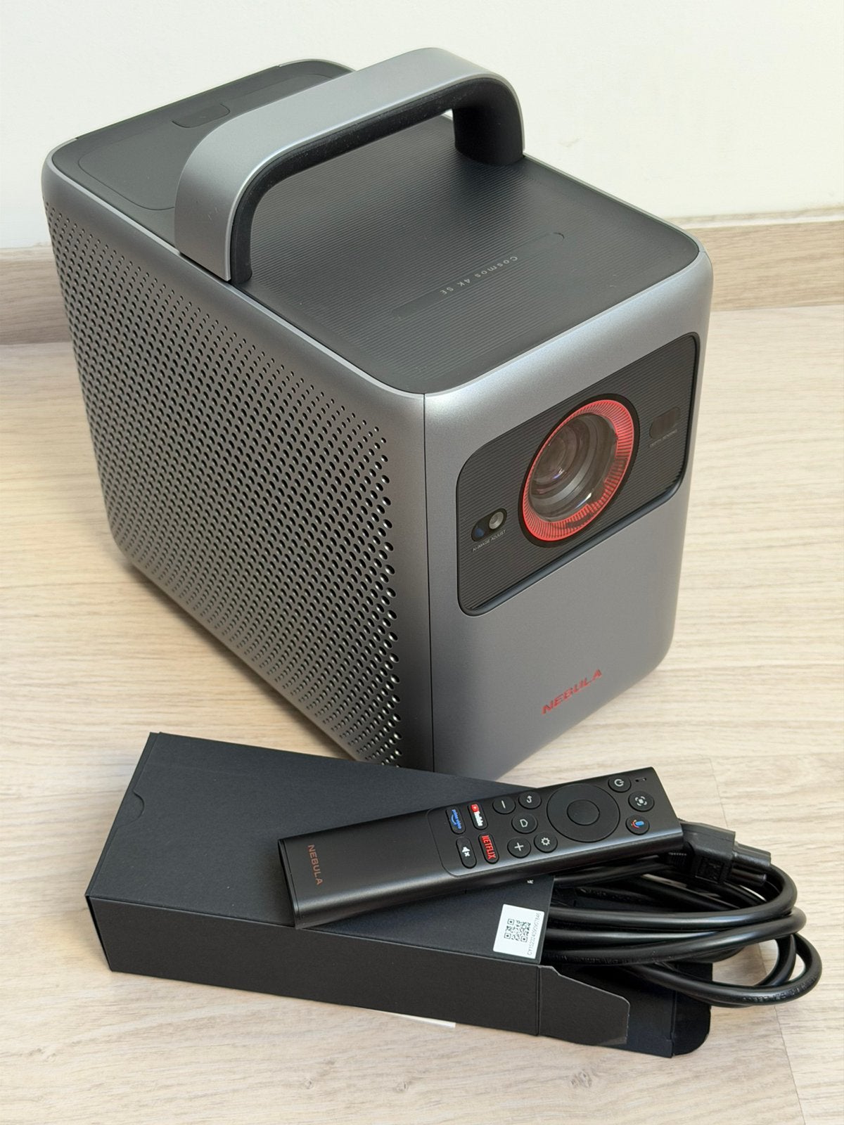 Nebula Cosmos 4K SE beamer, Ophalen, Zo goed als nieuw, Ultra HD (4K), Overige technologie