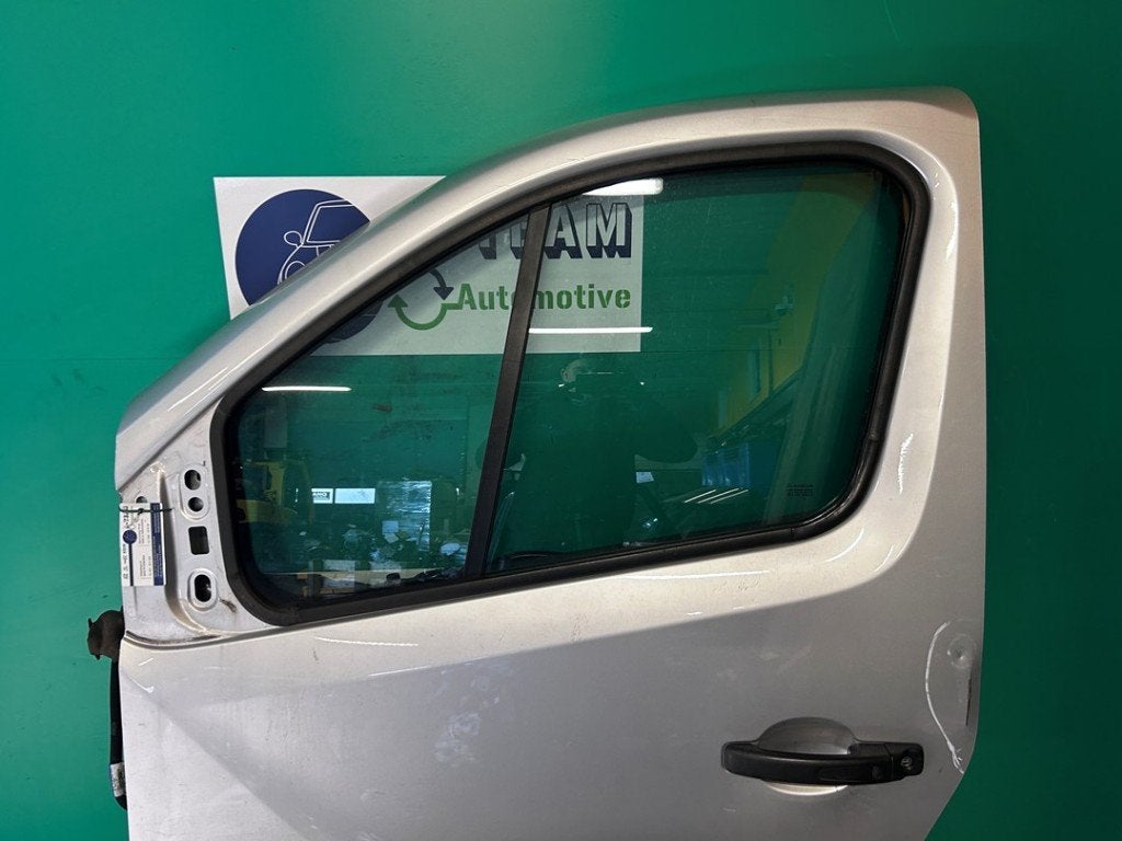 PORTIER LINKS VOOR Trafic Passenger (1JL / 2JL / 3JL / 4JL), Auto-onderdelen, Gebruikt, Voor, Peter-Huppertz-Straße 5
51063  Köln, DE