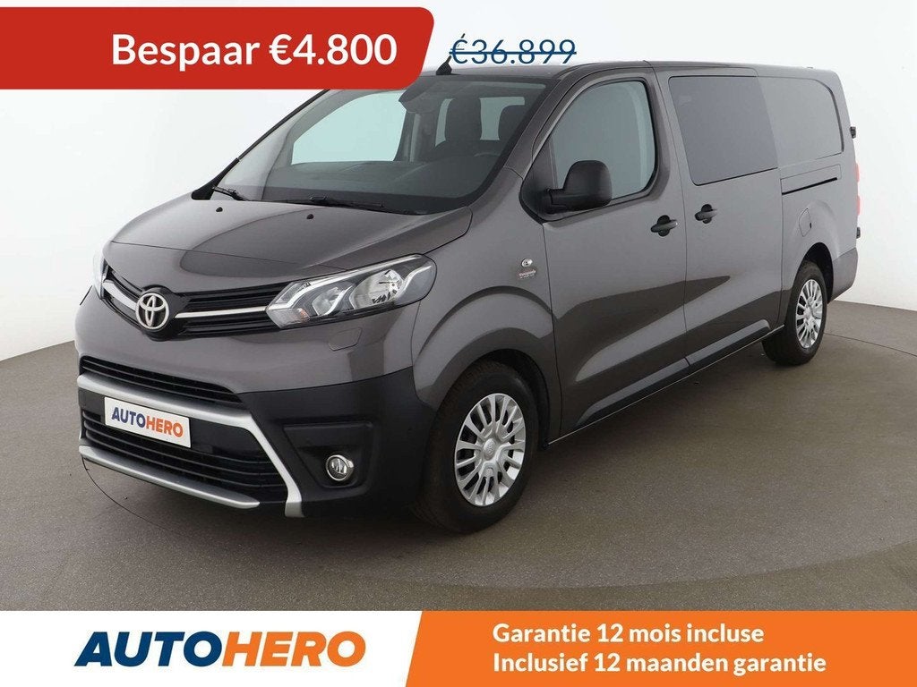 Toyota ProAce 2.0 D-4D L2 Family (bj 2022), Auto's, Stof, Gebruikt, Euro 6, 144 pk