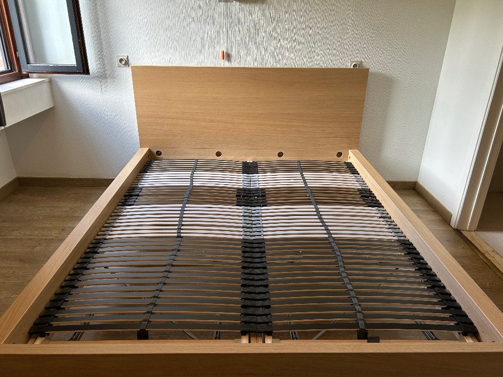 IKEA Malm bedonderstel 160x200 cm + 2 lattenbodems 80x200 cm, Huis en Inrichting, Ophalen, Verstelbaar, Bruin, Tweepersoons