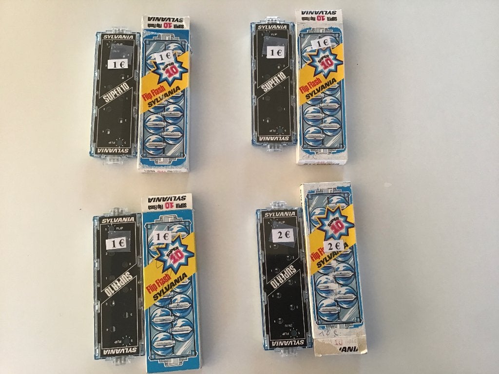 4 boîtes de flashs (livraison gratuite) et sacs de rangement, TV, Hi-fi & Vidéo, Photo | Flash, Enlèvement ou Envoi, Comme neuf