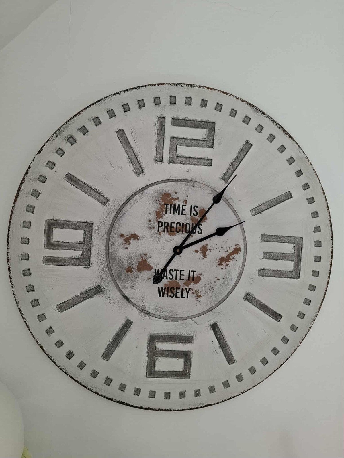 Uurwerk op houten plaat, Maison & Meubles, Accessoires pour la Maison | Horloges, Enlèvement, Horloge murale