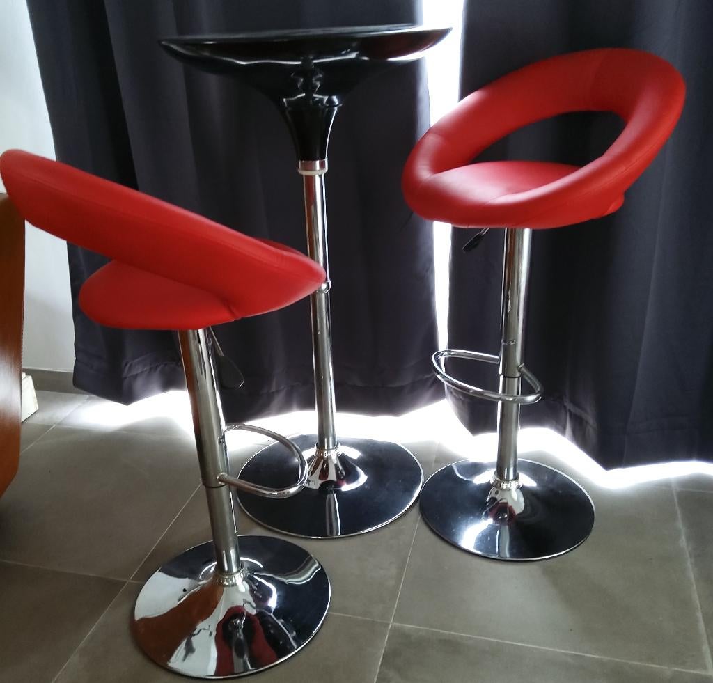 Table haute et 2 sièges, Huis en Inrichting, Tafels | Statafels, Zo goed als nieuw, In hoogte verstelbaar, Ophalen