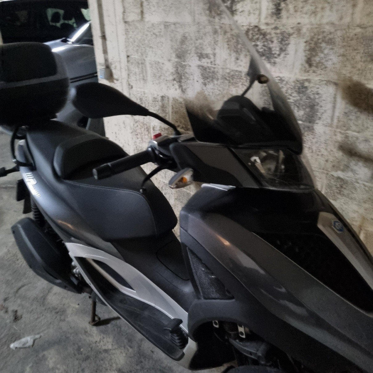 MP3 UBAN 350, Motoren, ABS, Automaat, 350 cc, 4 cilinders