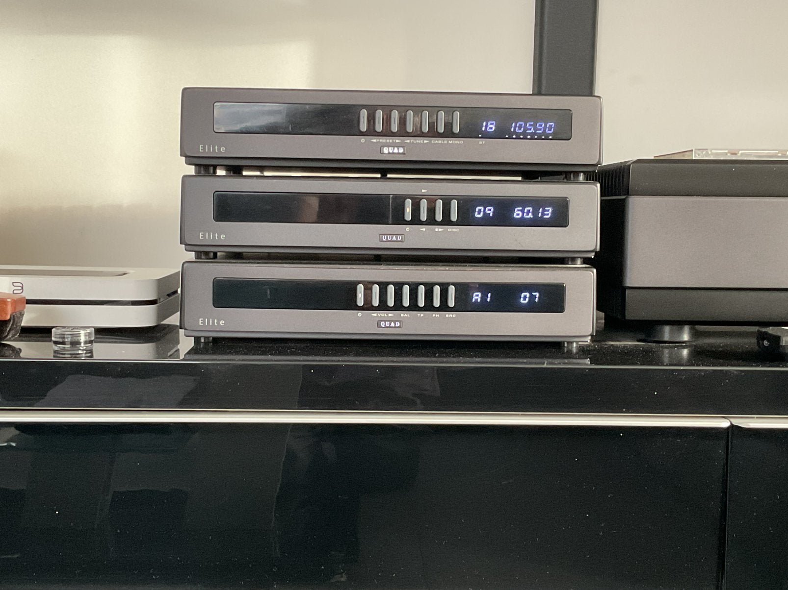 Ensemble HiFi Quad Elite préampli, CD et tuner [Parfait état, Enlèvement, Comme neuf