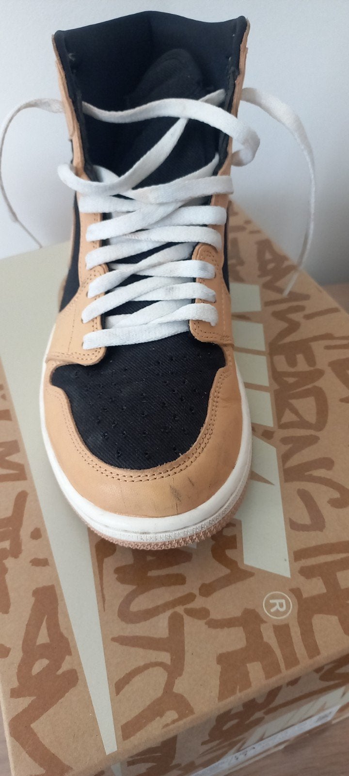 vends 3 paires de chaussures, Sport en Fitness, Basketbal, Ophalen, Zo goed als nieuw, Schoenen