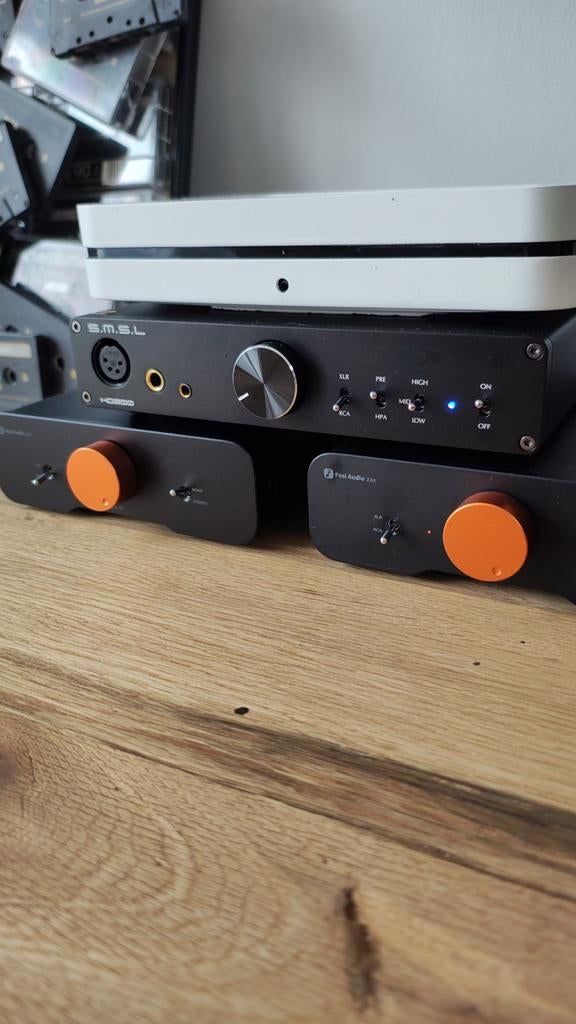 S.M.S.L Ho200 headphone / pre amp, Verzenden