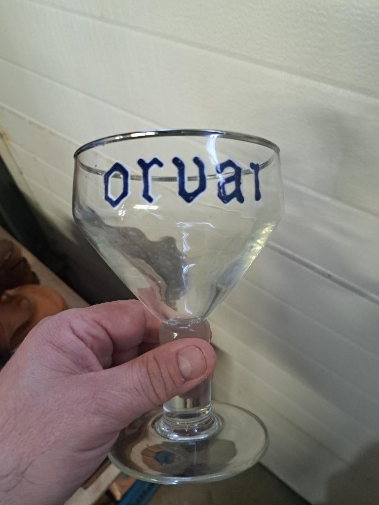 Verre orval émaillé, Enlèvement