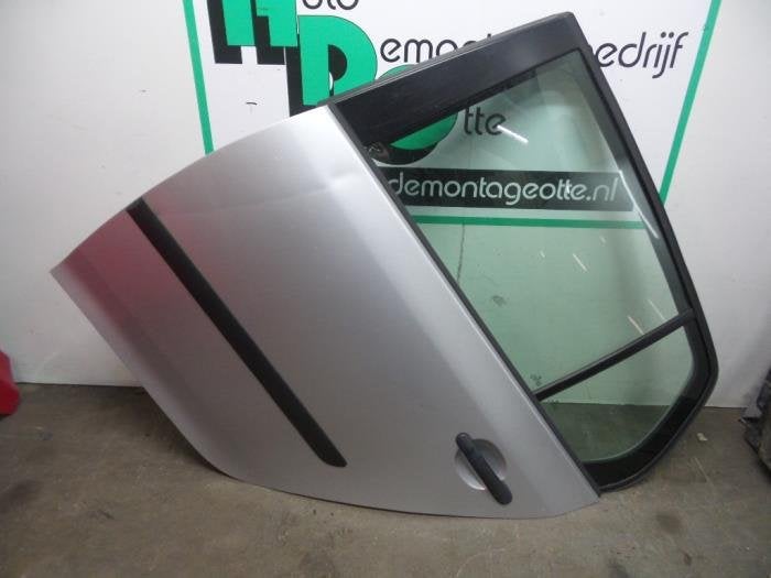 Portière 4portes arrière gauche d'un Volkswagen Golf (Golf, Autos : Pièces & Accessoires, Volkswagen, -, 3 mois de garantie, Utilisé