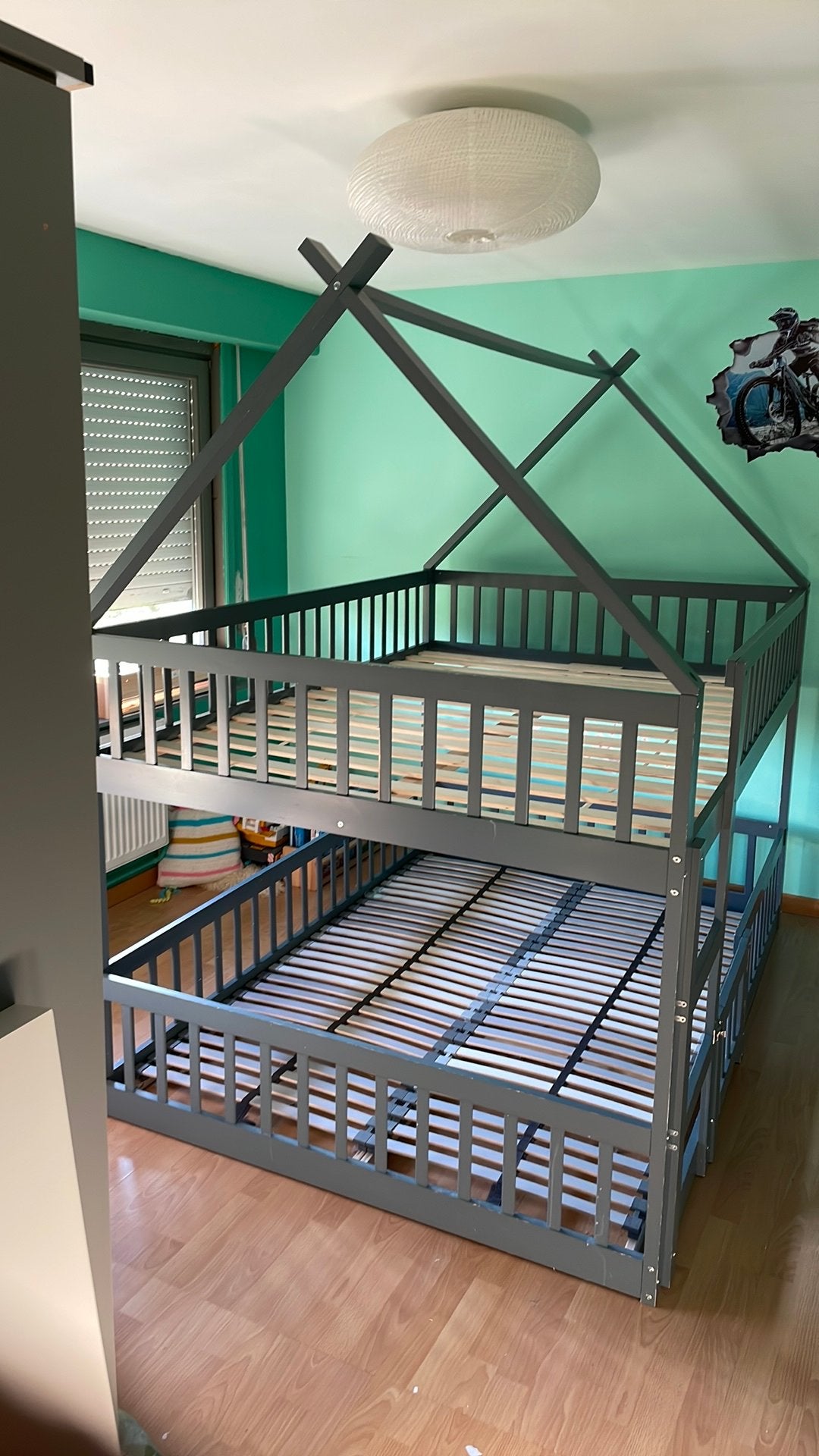 vidaXL huis-stapelbed grijs 2x 140x200 cm incl. lattenbodems, Kinderen en Baby's, Kinderkamer | Bedden, Ophalen