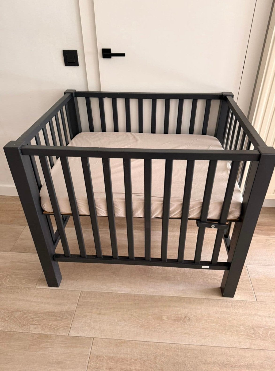 Quax babybox + verschoontafel, Kinderen en Baby's, Ophalen, Zo goed als nieuw