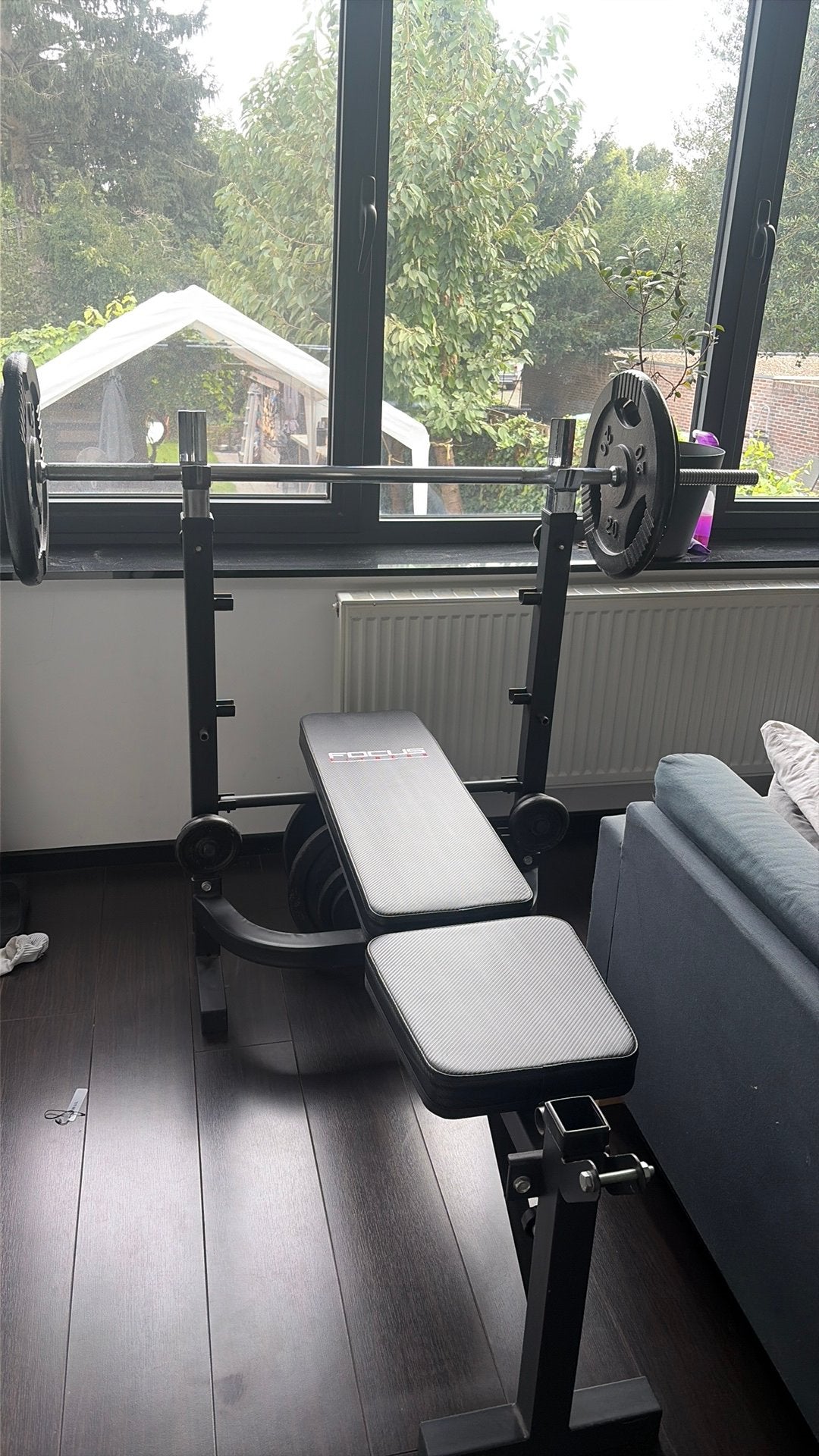Bench press, Enlèvement, Comme neuf