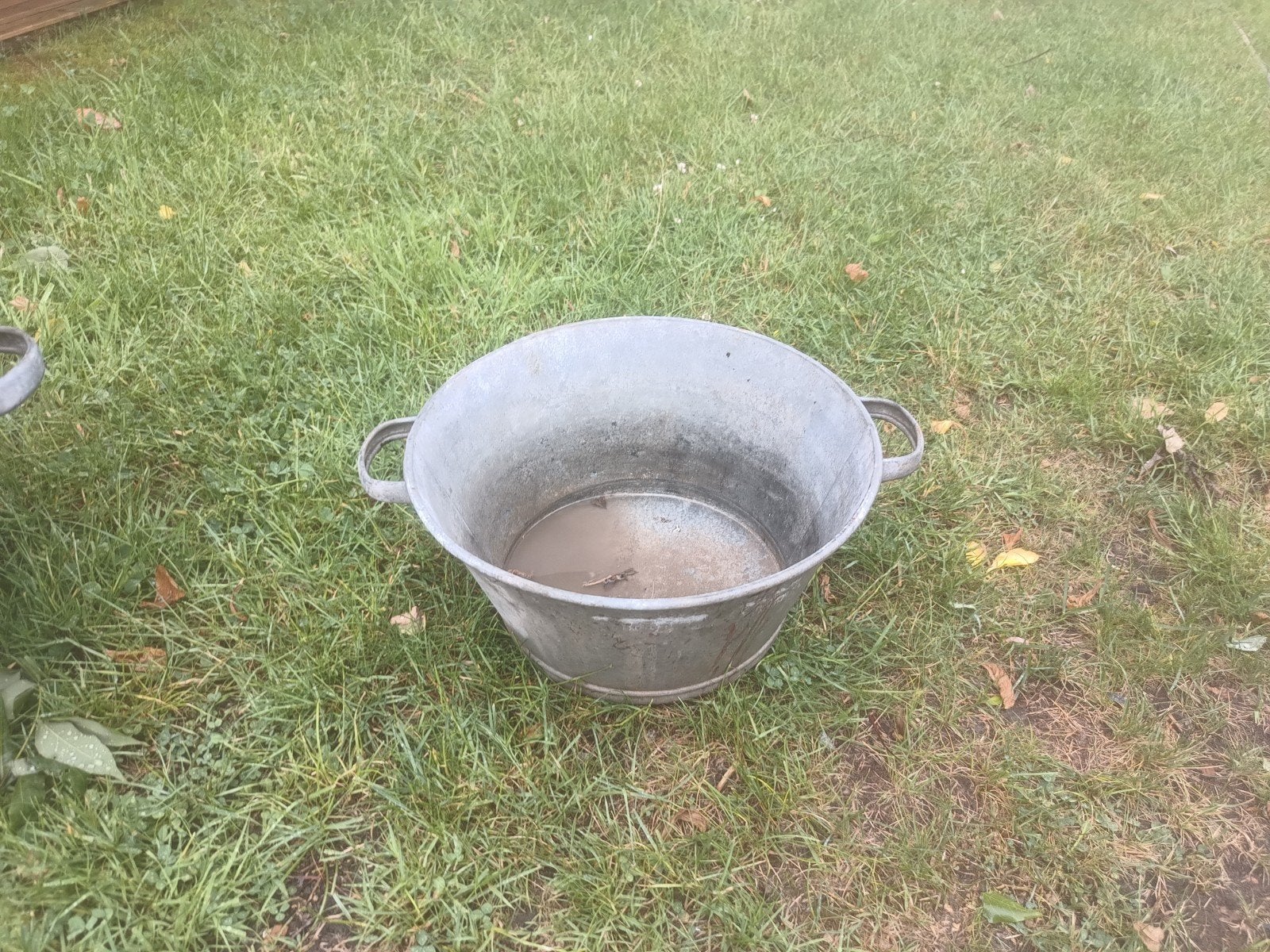 Zinken waterdichte kuip + nog vele andere zinken voorwerpen, Ophalen