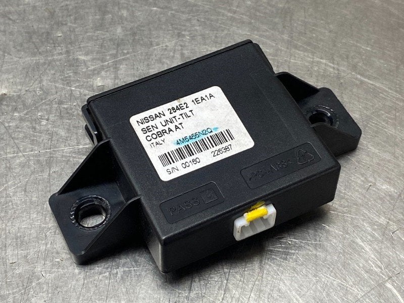 DIVERSEN Nissan 370 Z (Z34A) (01-2009/-) (|284E21EA1A|), Gebruikt, Nissan