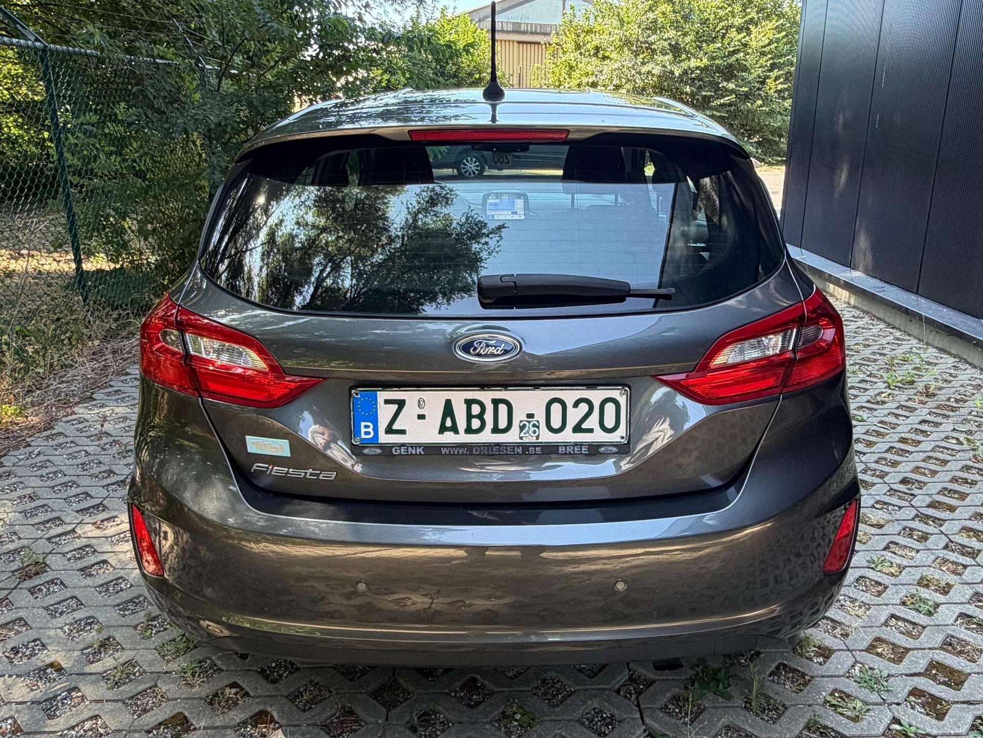 Ford Fiesta Fiesta 1.1i Benzine, Argent ou Gris, Achat, Entreprise, Boîte manuelle