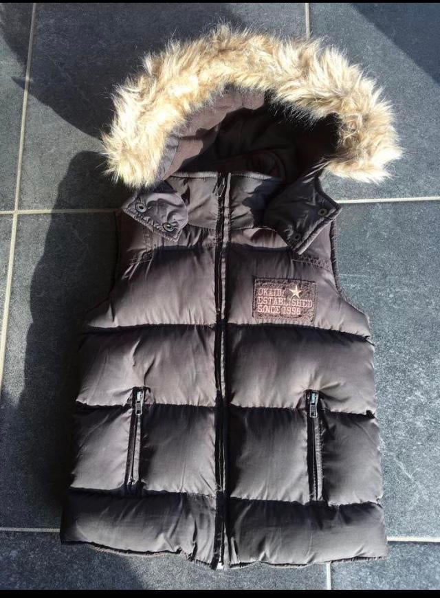 Doudoune sans manches Okaidi taille 8 ans, Ophalen of Verzenden, Gebruikt, Jongen of Meisje, Trui of Vest
