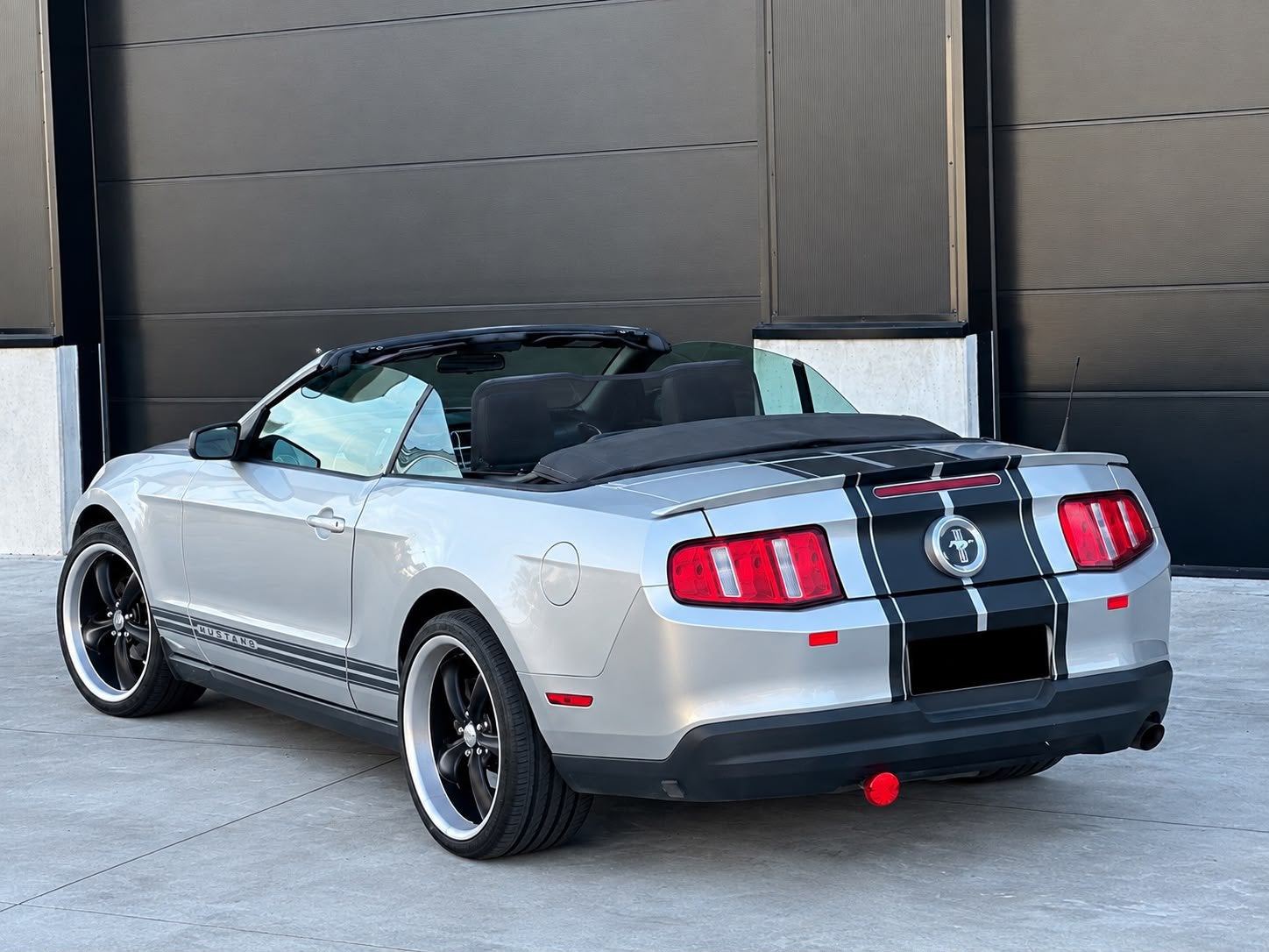 Ford Mustang 4.0i Cabrio V6 1ste eigenaar, Auto's, Automaat, Euro 5, Cabriolet, Zwart