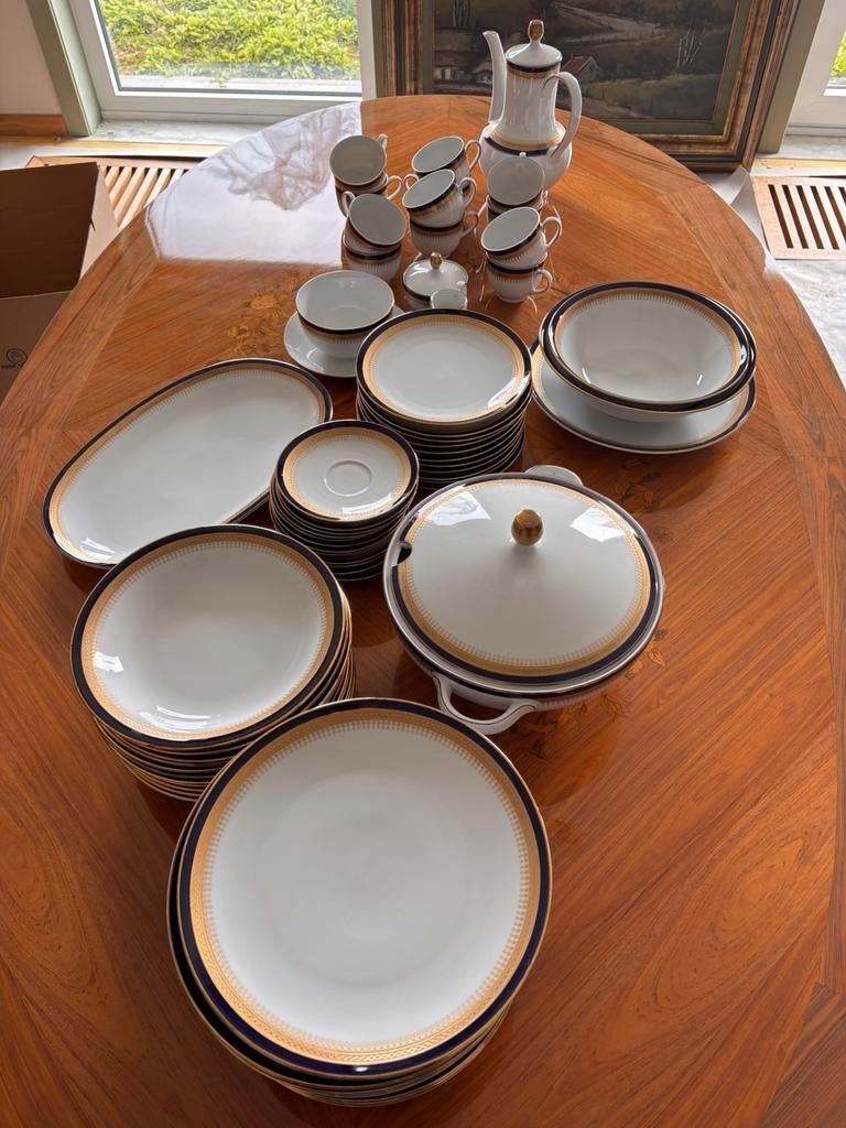 Volledig koffie- en tafelservies, Ophalen