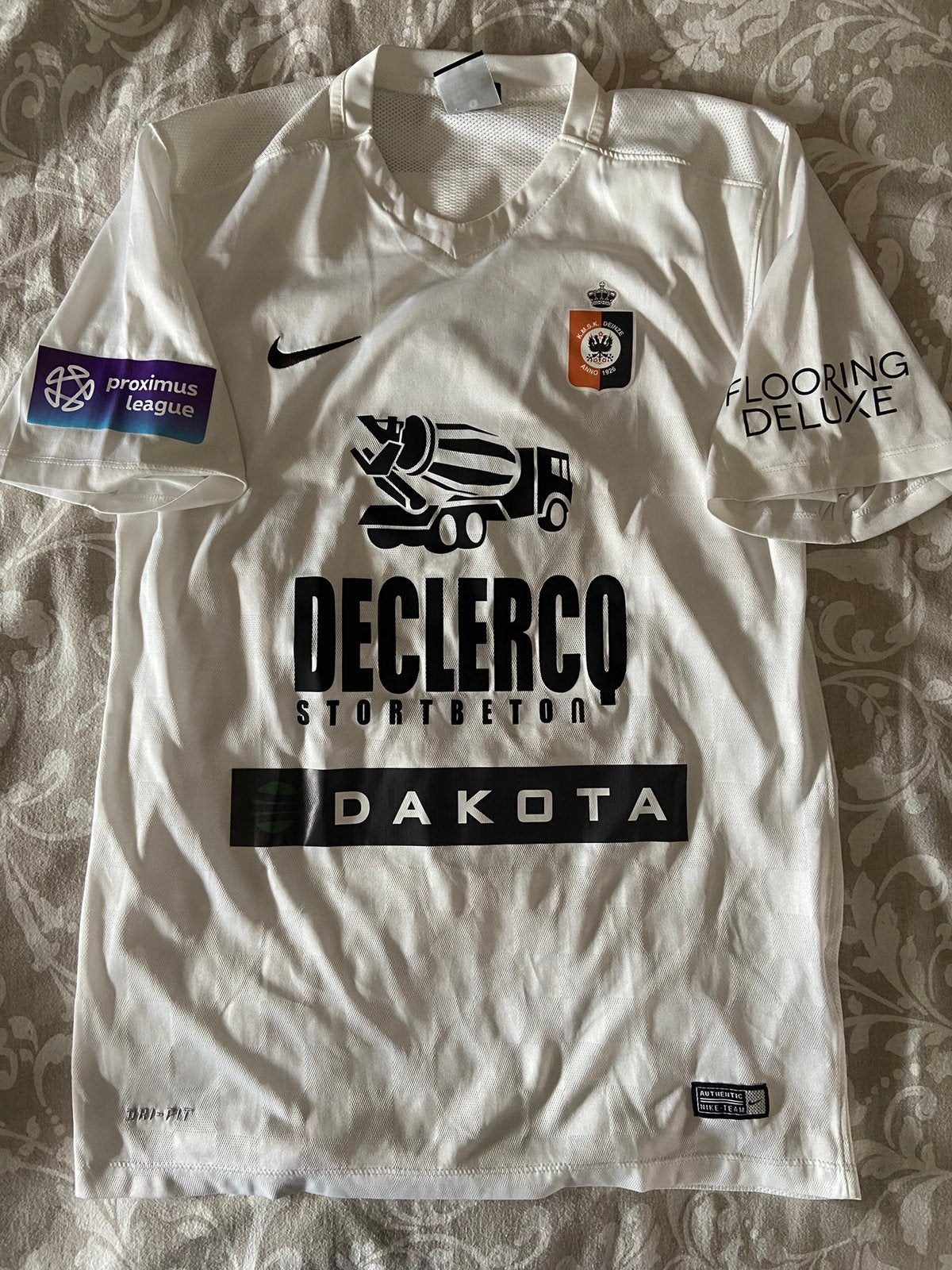 Maillot de football Deinze SK Matchworn, Taille S, Enlèvement ou Envoi, Comme neuf, Maillot