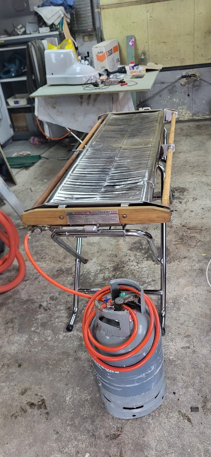 Proffesionele Cinders Cavalier gas BBQ / grill 160 x 49 cm, Tuin en Terras, Gasbarbecues, Ophalen, Gebruikt, Cinders Cavalier