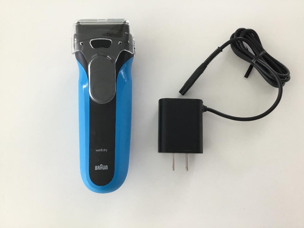 Scheermachine Braun wet and dry met Amerikaanse stekker, Ophalen of Verzenden, Zo goed als nieuw, Scheren en Epileren