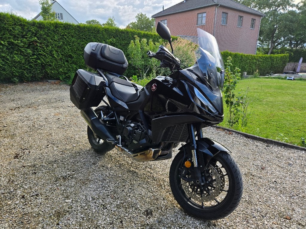 Honda NT1100, Motoren, Motoren | Honda, 2 cilinders, Occasion, Motorrijbewijs A, Bedrijf