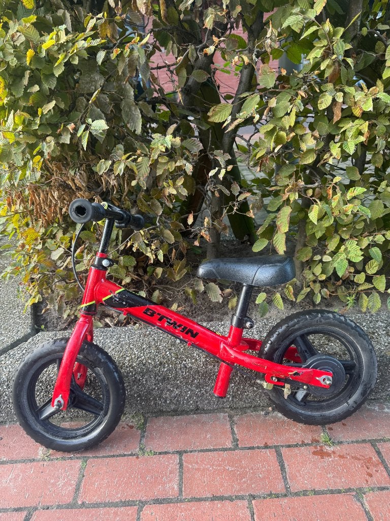Loopfiets B'TWIN - Rijd goed - 12 inch, Fietsen en Brommers, Ophalen of Verzenden, Gebruikt, B-Twin