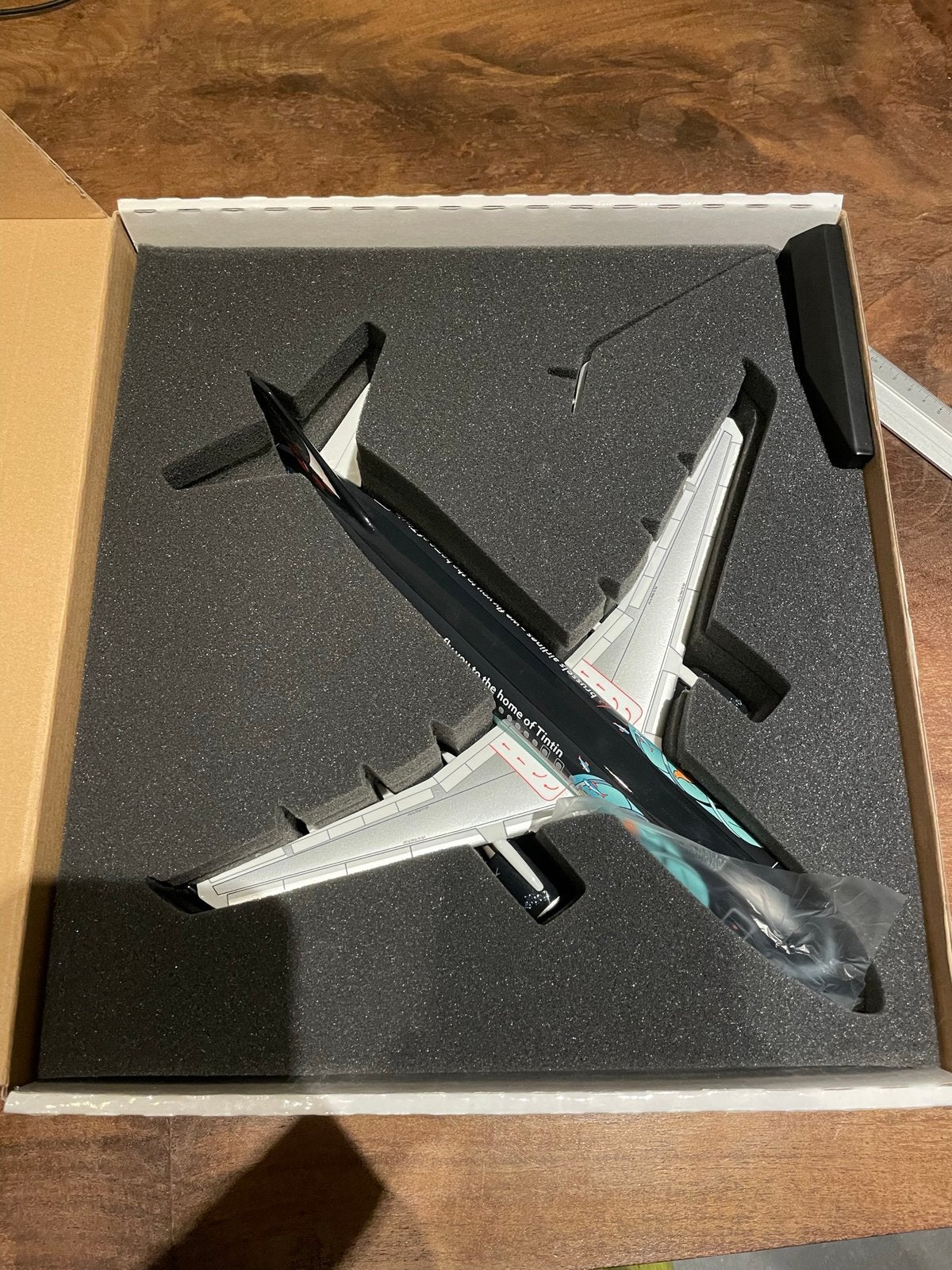 Tintin airbus a320 RACKHAM schaal 1:100, Enlèvement, Comme neuf, Modèle réduit