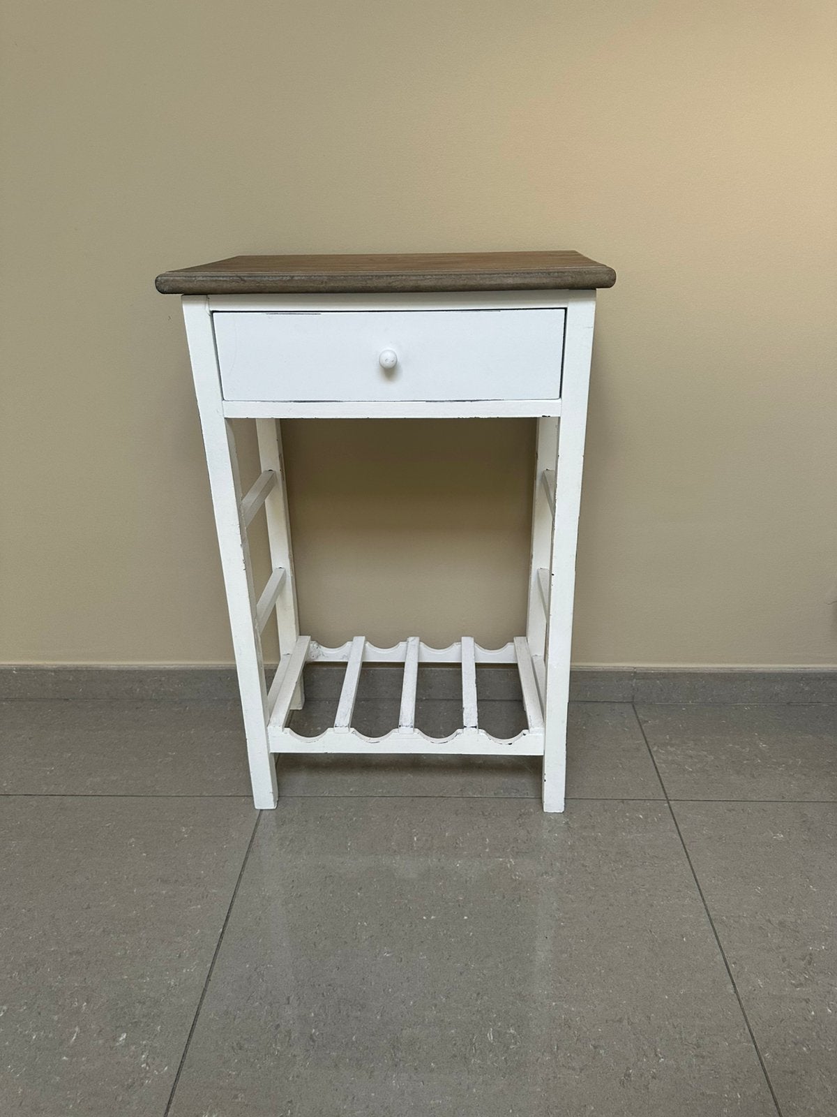 Wit houten bijzettafeltje met lade + wijnrek - H76 B49 D30cm, Ophalen, Gebruikt