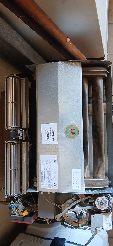 Flandria M5000 Gevelkachel / Gasconvector (4,6 kW), Doe-het-zelf en Bouw, Ophalen, Kachel