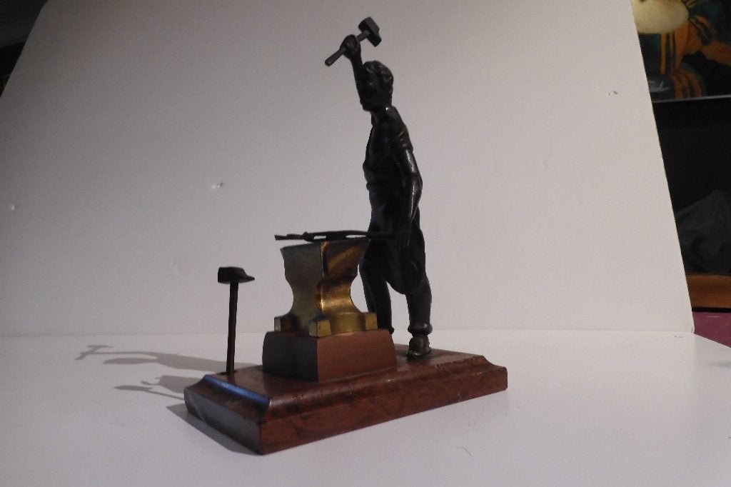 Maréchal ferrant/bronze, Enlèvement, Comme neuf, Humain