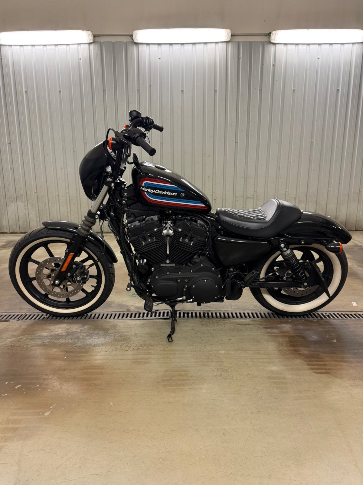 Harley Davidson 1200 Iron, Permis Moto A, Plus de 35 kW, Chopper, 2 cylindres