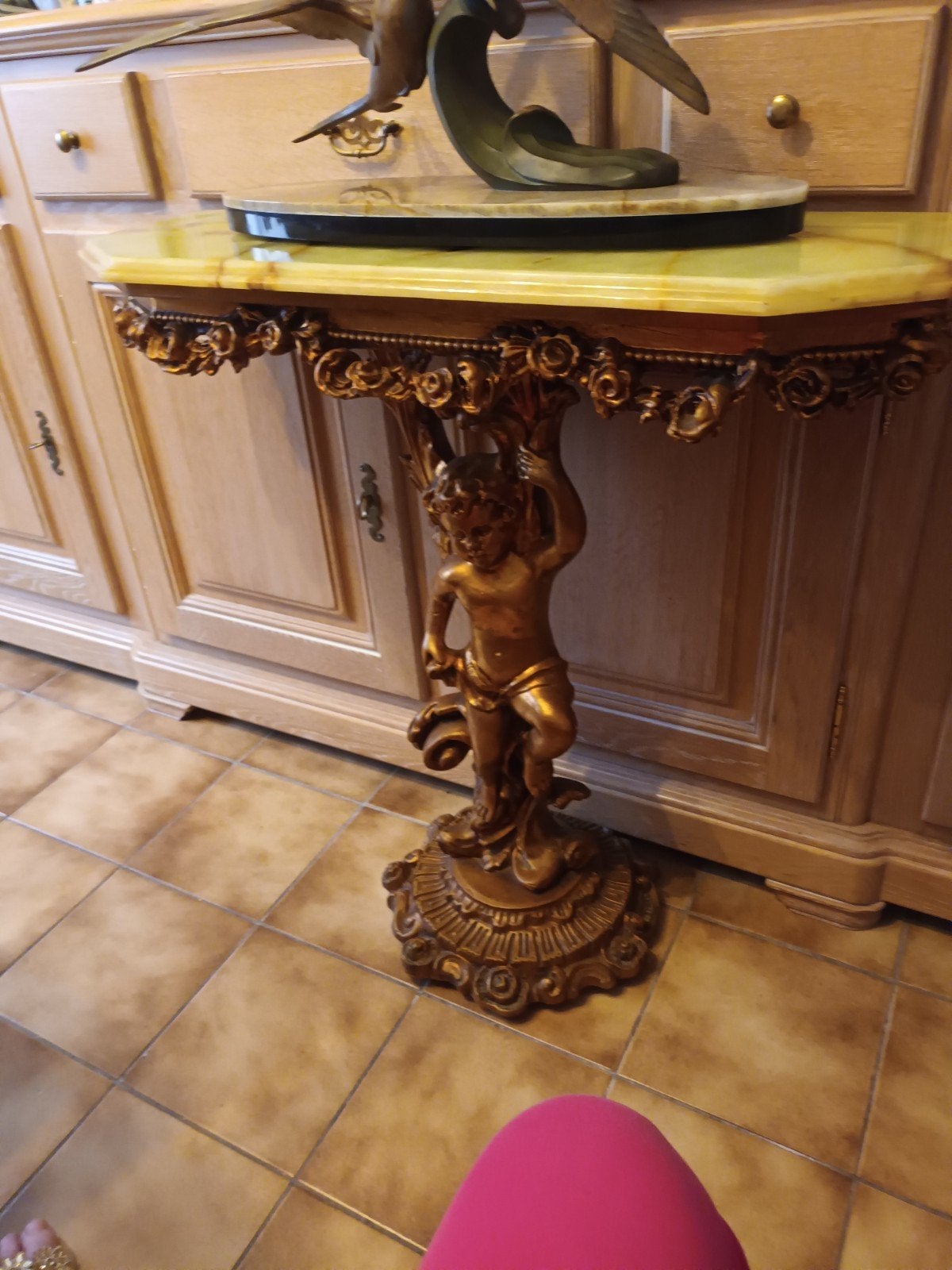 Mooi console met engel, Ophalen