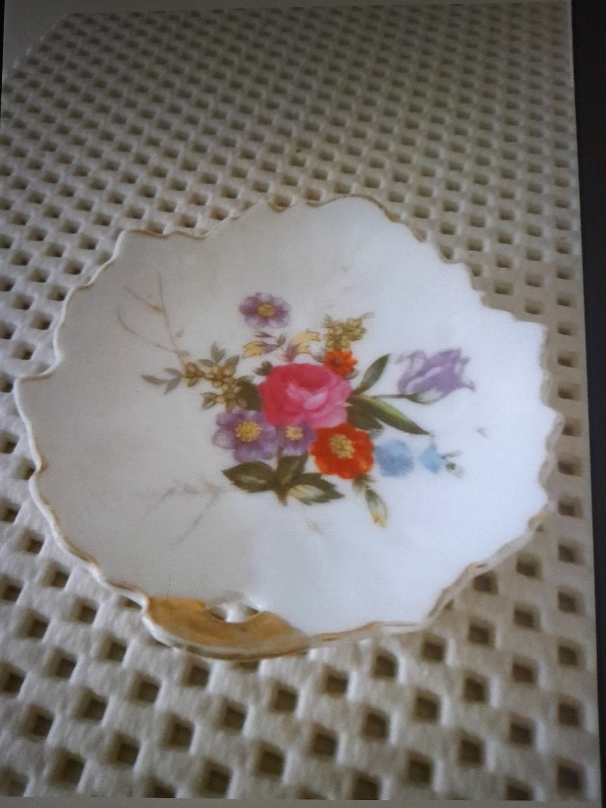 Petite coupe éventail  décor fleuri +/- 10 cm des années 70, Enlèvement ou Envoi