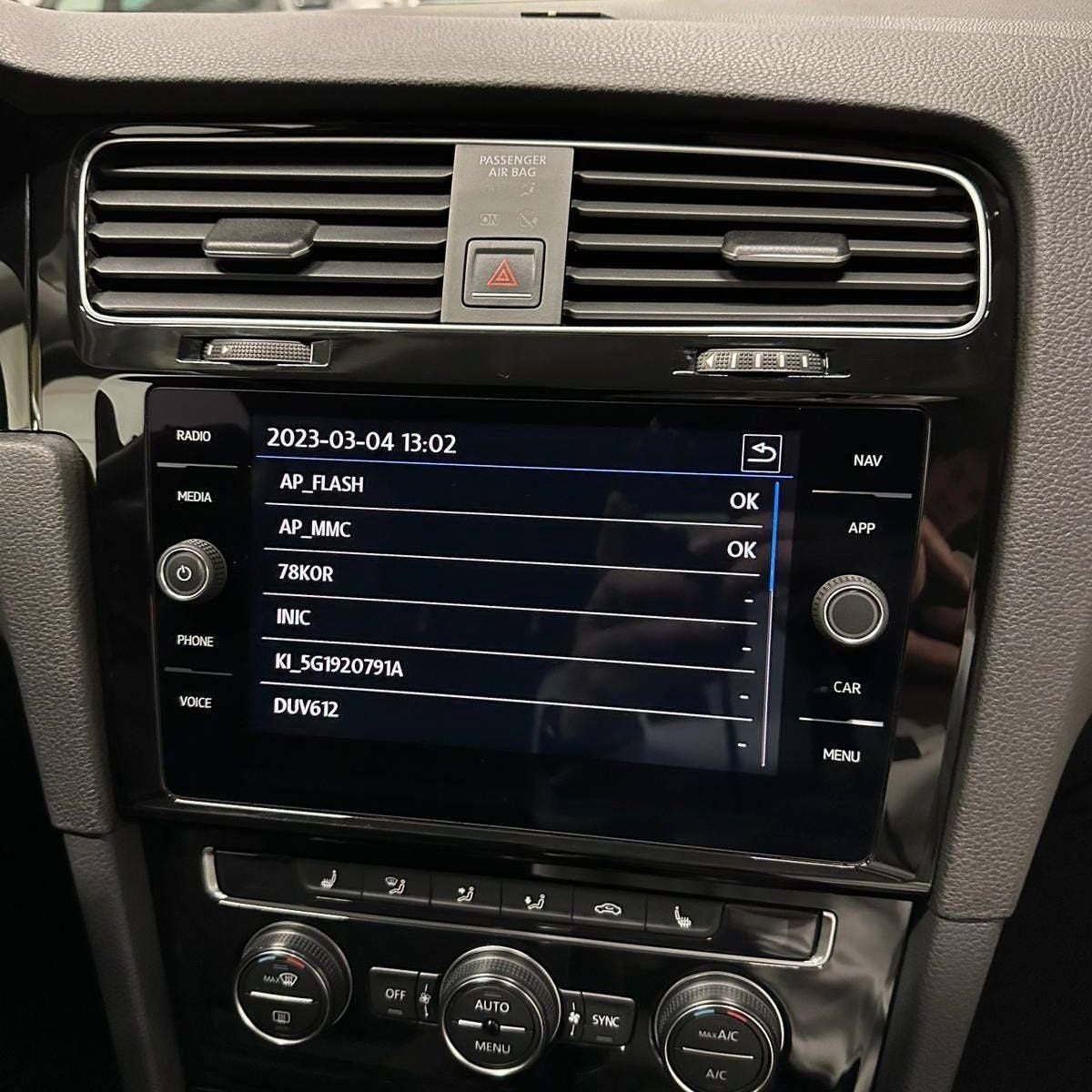 Volkswagen MIB2-Low (MST2 PQ/ZR) firmware en/of navi update, Service 24h/24, Autres travaux