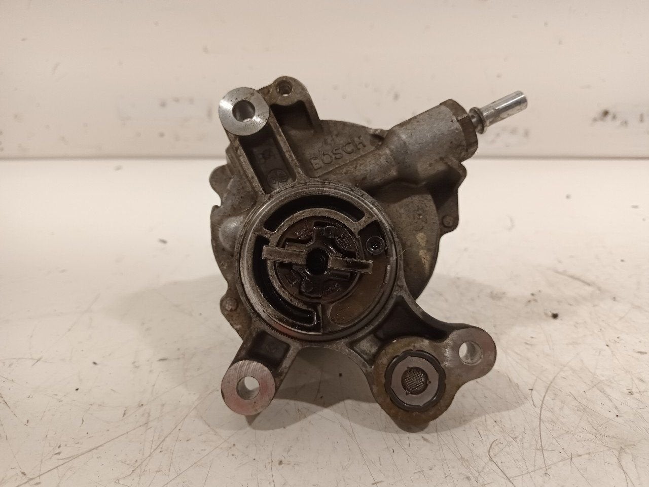 Vacuümpomp Ford Mondeo, Auto-onderdelen, Onderdelen@venauto.nl, Van der Ven Autorecycling B.V., Gebruikt, Ettenseweg 76, 4706 PB Roosendaal, The Netherlands