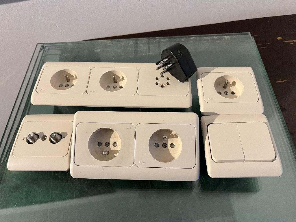 Nico Stopcontacten pakket, Doe-het-zelf en Bouw, Elektriciteit en Kabels, Ophalen