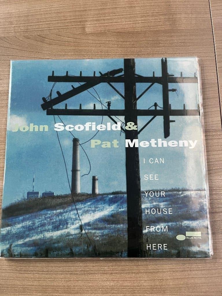 JOHN SCOFIELD & PAT METHENY - I CAN SEE YOUR HOUSE FROM HERE, Enlèvement ou Envoi, Comme neuf, Double LP, Housse de protection extérieure