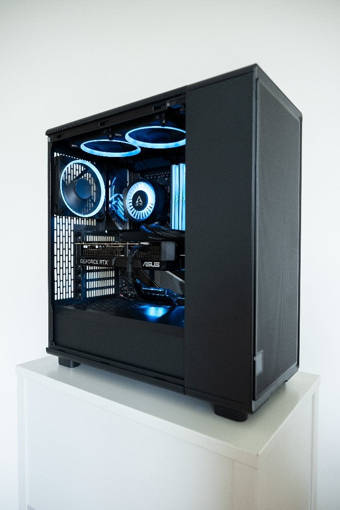 High End Gaming PC, Ryzen 7 9800X3D / RTX 5070 / 32GB DDR5, Ophalen, 32 GB, Zo goed als nieuw, 2 TB