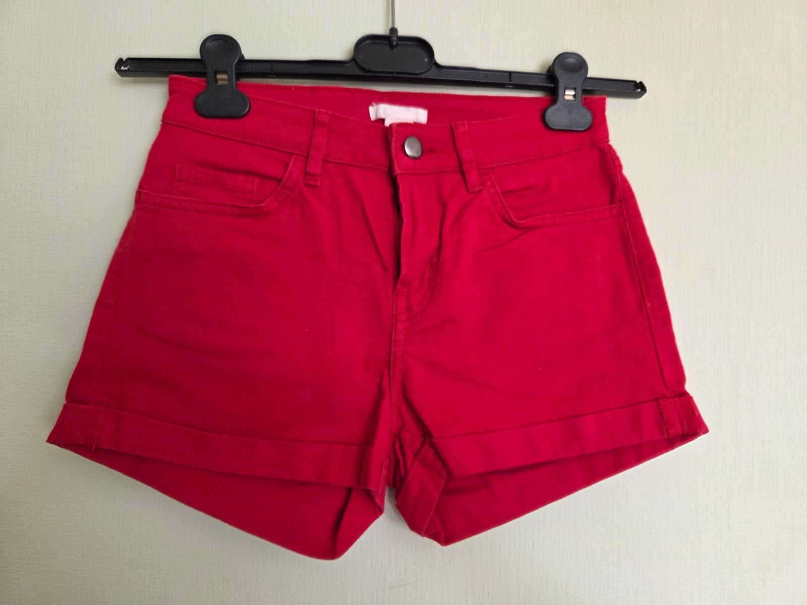 Jeansshort H&M , rood, maat 34, H&M, Kort, Ophalen of Verzenden, Zo goed als nieuw