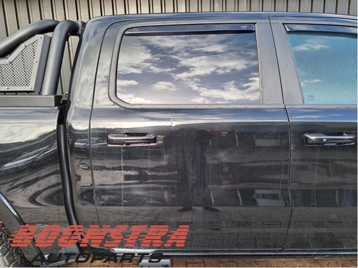 Portier 4Deurs rechts-achter van een Dodge RAM (PXJ), Gebruikt, -, Deur, -