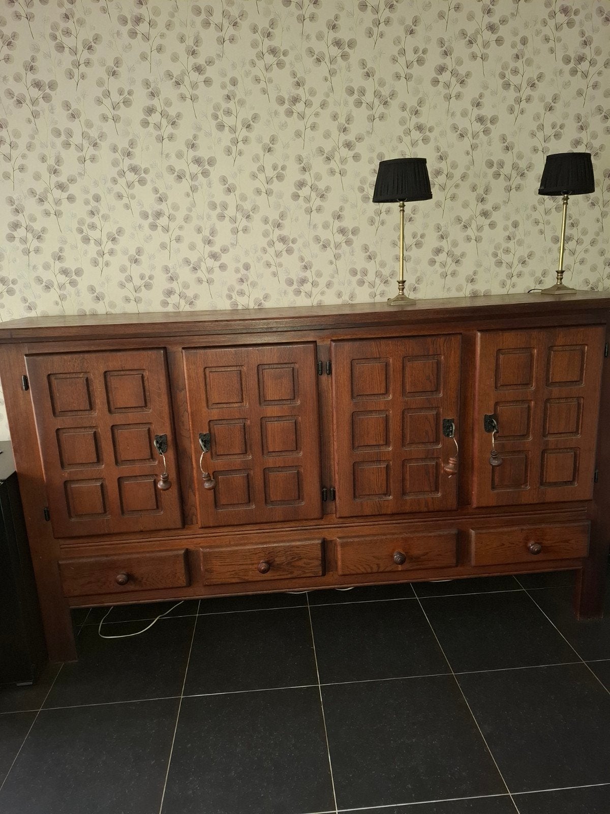 dressoir, Enlèvement