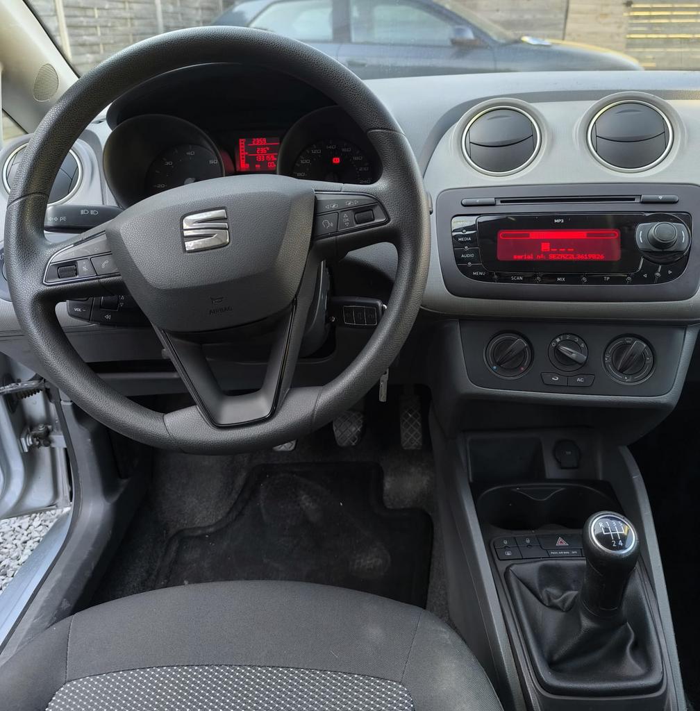 A vendre seat ibiza,, Autos, Seat, Argent ou Gris, Achat, 5 portes, Euro 4