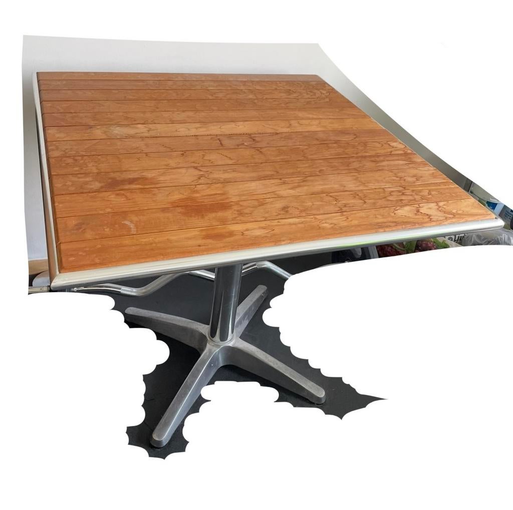 Houten terras tafel vierkant, Huis en Inrichting, Ophalen, Zo goed als nieuw