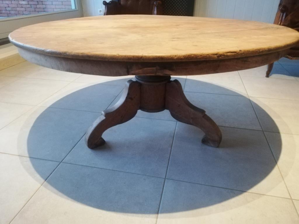 GRANDE TABLE RONDE ANCIENNE, Enlèvement
