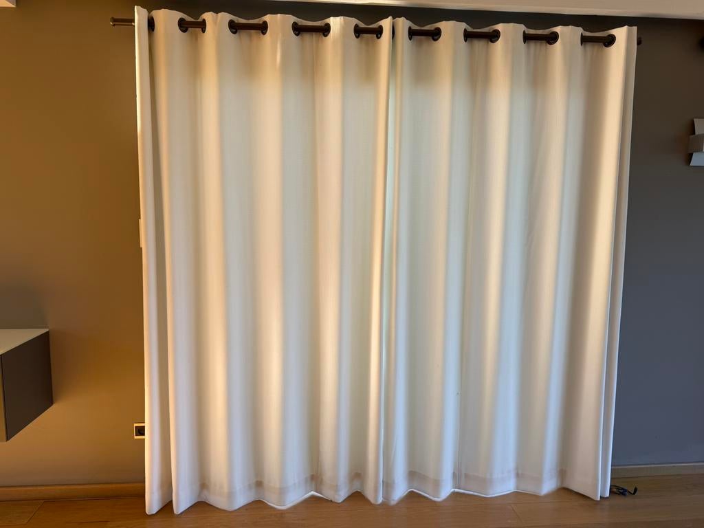 2 x Gordijn wit met ringen, Maison & Meubles, Ameublement | Rideaux & Stores à lamelles, Comme neuf, Blanc, Enlèvement ou Envoi