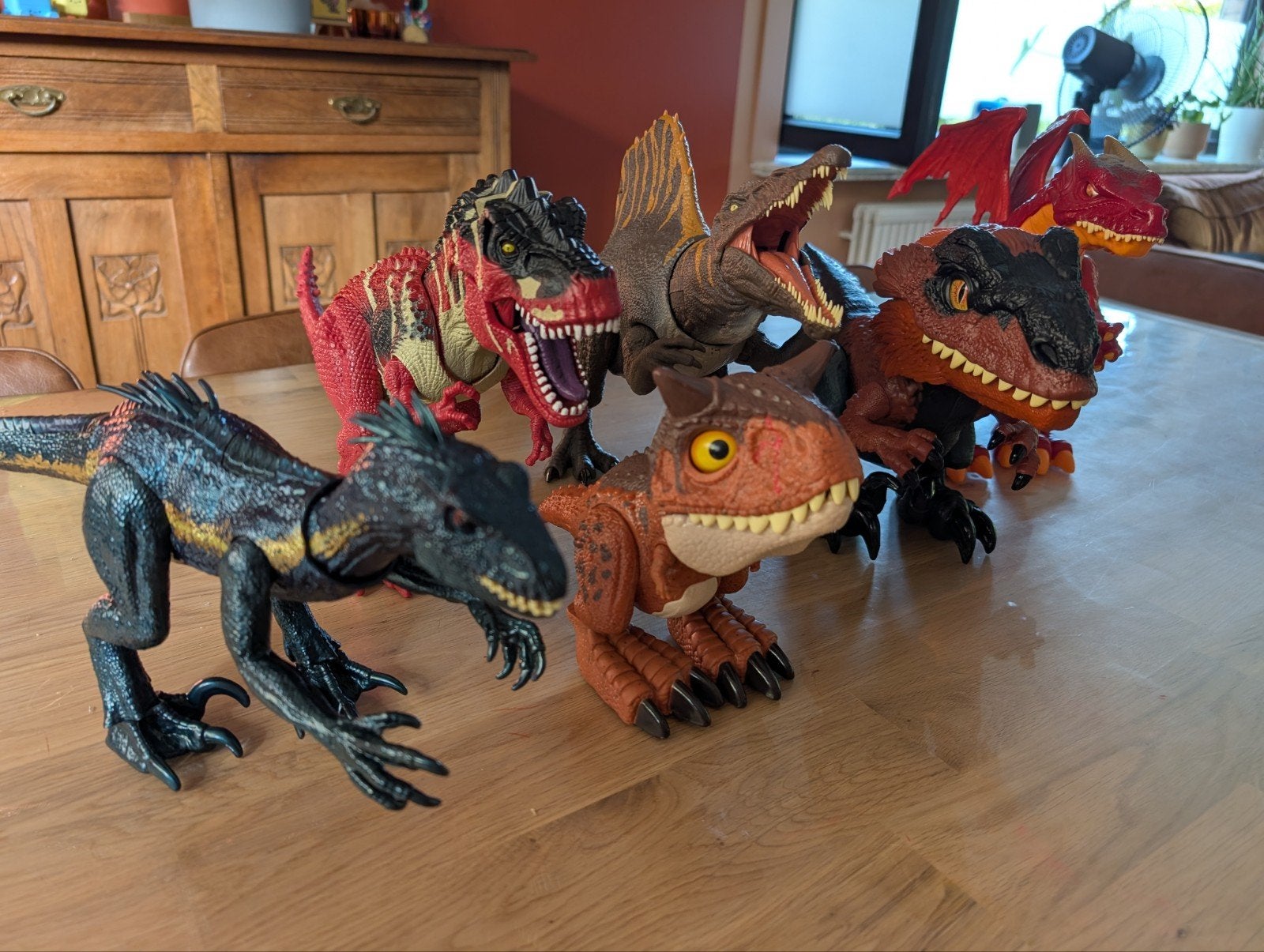 5 dinosaurussen + 1 draak, Ophalen of Verzenden
