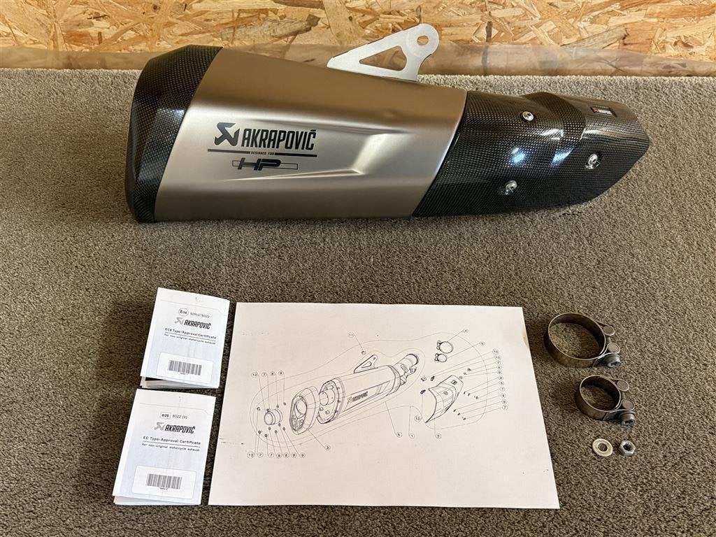 Akrapovic uitlaat demper BMW S1000XR S 1000 XR 2015 2016 K49, Envoi, Utilisé